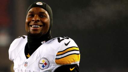 WATCH: Jets Star Le’Veon Bell Frantically Mentions LeBron James, Beyoncé in Viral Video