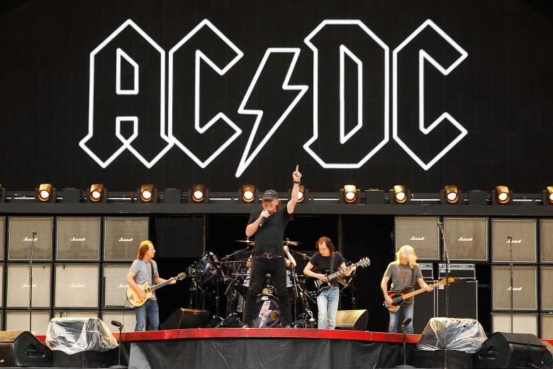 AC/DC live, AC/DC Angus Young, AC/DC Axl Rose, AC/DC tour. AC/DC records. AC/DC songs, AC/DC Back in Black, AC/DC Bon Scott