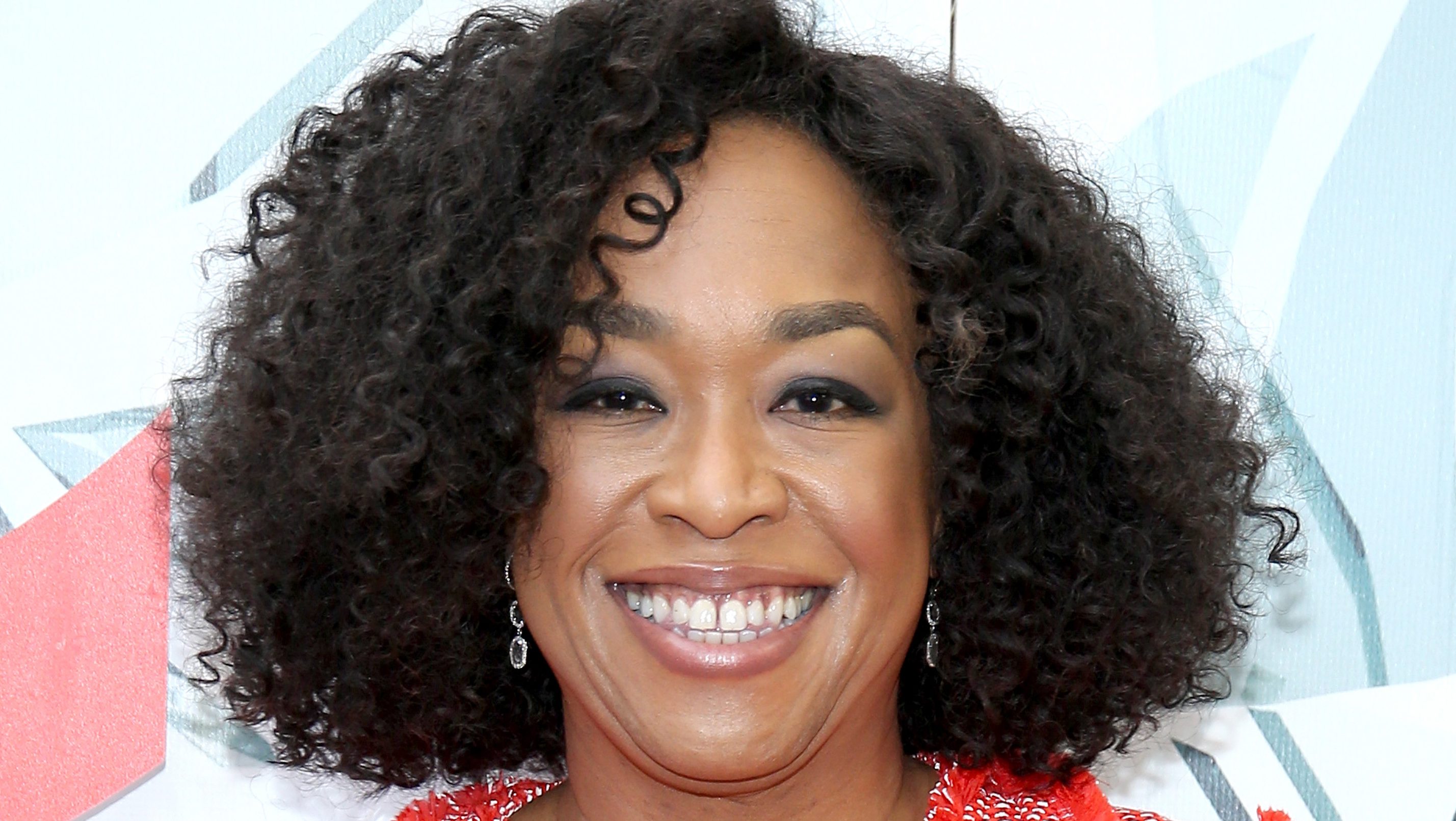 Shonda Rhimes: 5 Fast Facts You Need To Know | Heavy.com