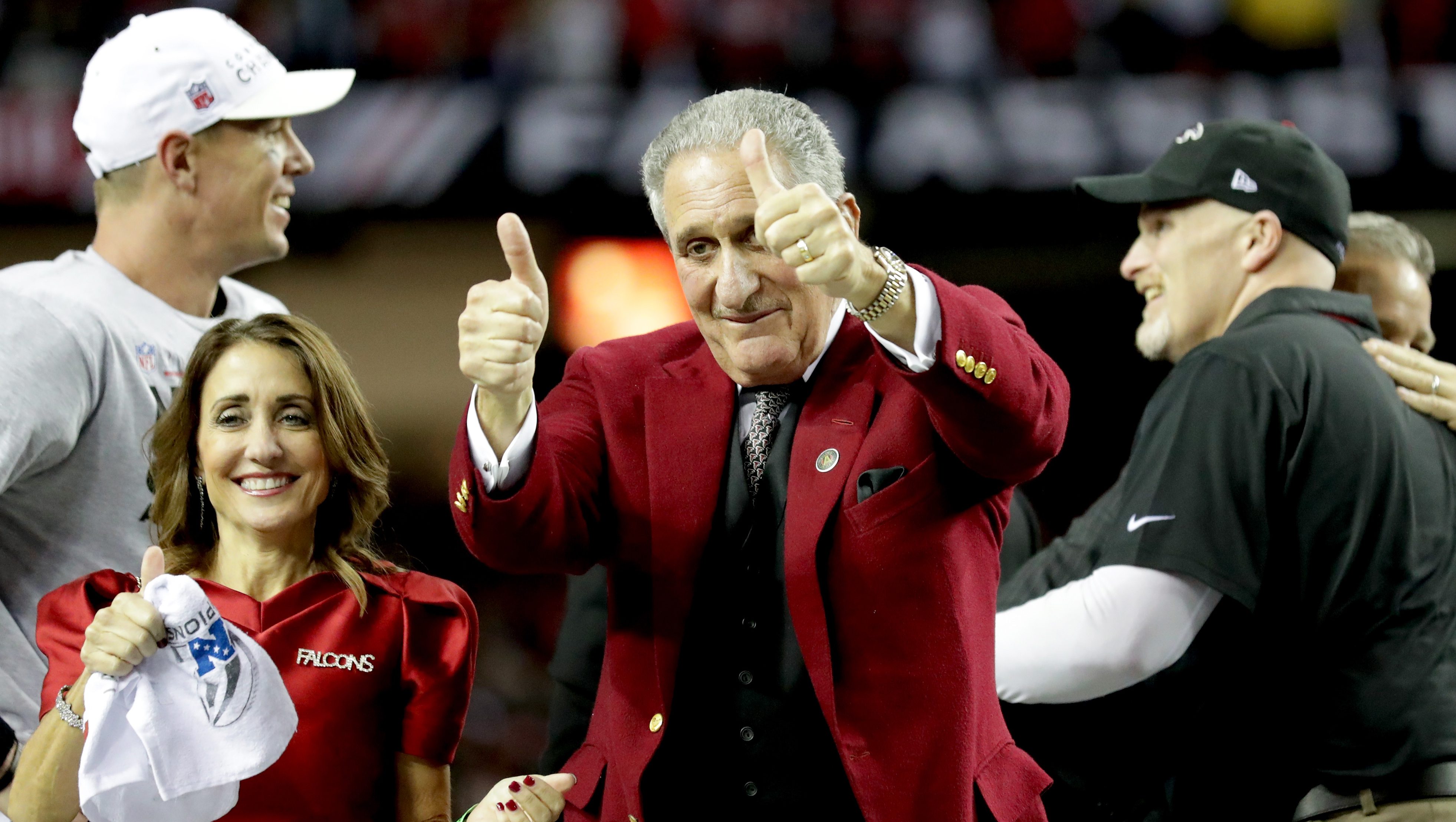 Arthur Blank's Wives & Family: 5 Fast Facts