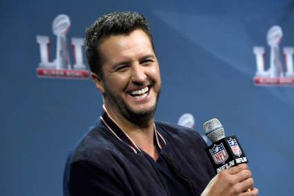 Luke Bryan, Super Bowl 2017 National Anthem Singer: Best Photos of the Performer