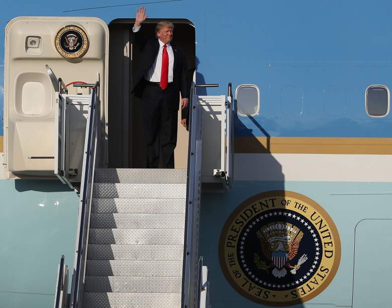 PALM BEACH, FL - FEBRUARY 03:  President Donald Trump waves as he arrives on Air Force One at the Palm Beach International Airport for a visit to his Mar-a-Lago Resort for the weekend on February 3, 2017 in Palm Beach, Florida. President Donald Trump is on his first visit to Palm Beach since his inauguration.  (Photo by Joe Raedle/Getty Images)