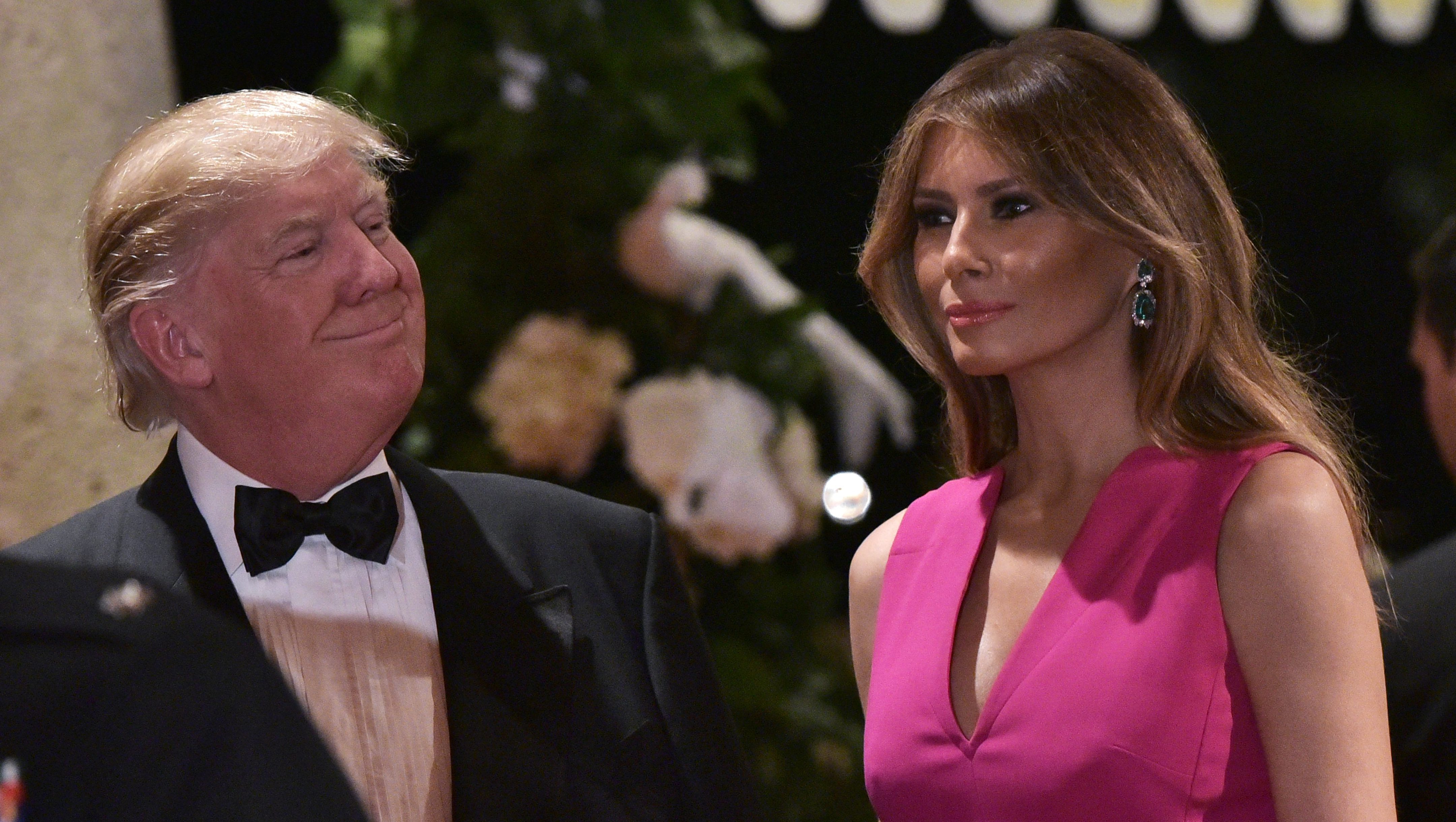 PHOTOS: Donald & Melania Trump Mar-a-Lago Vacation