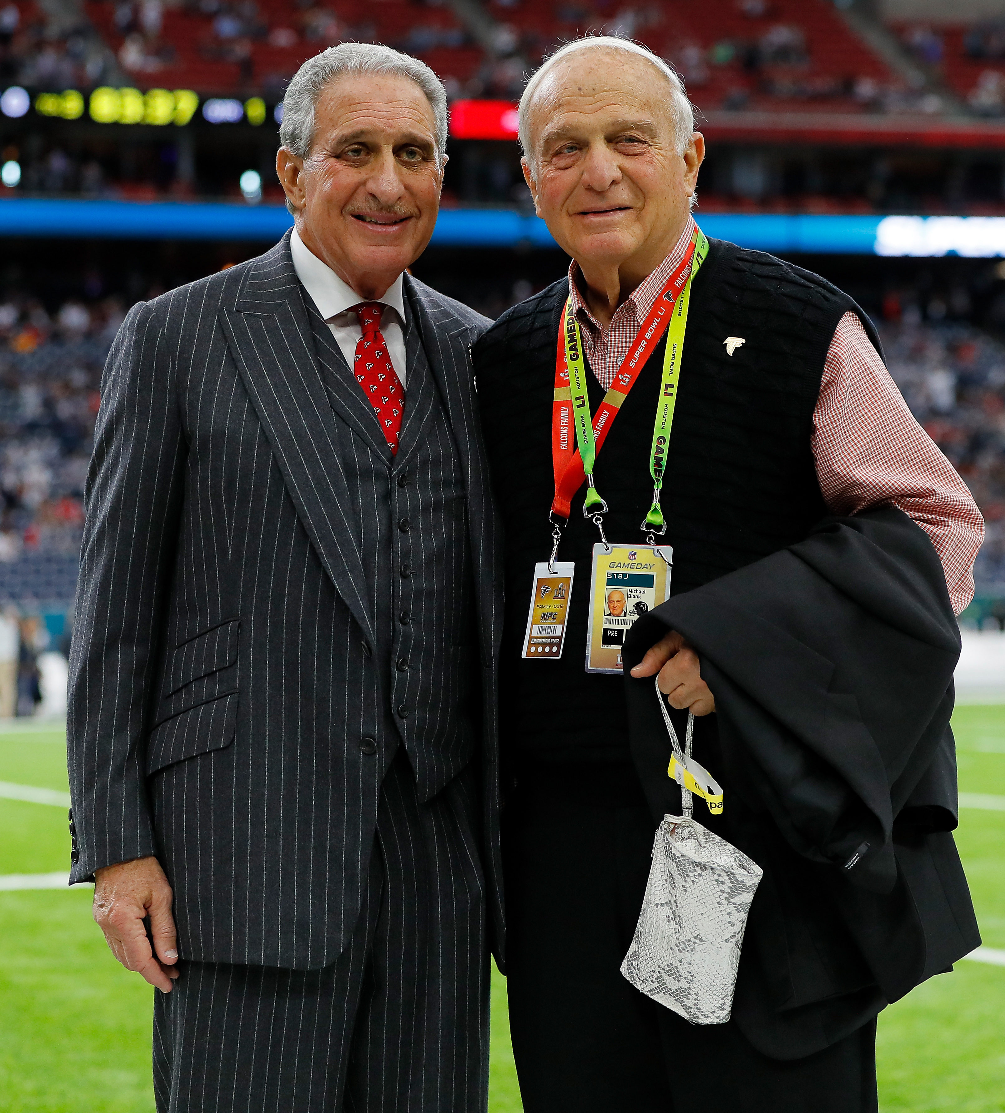 Arthur Blank's Wives & Family: 5 Fast Facts