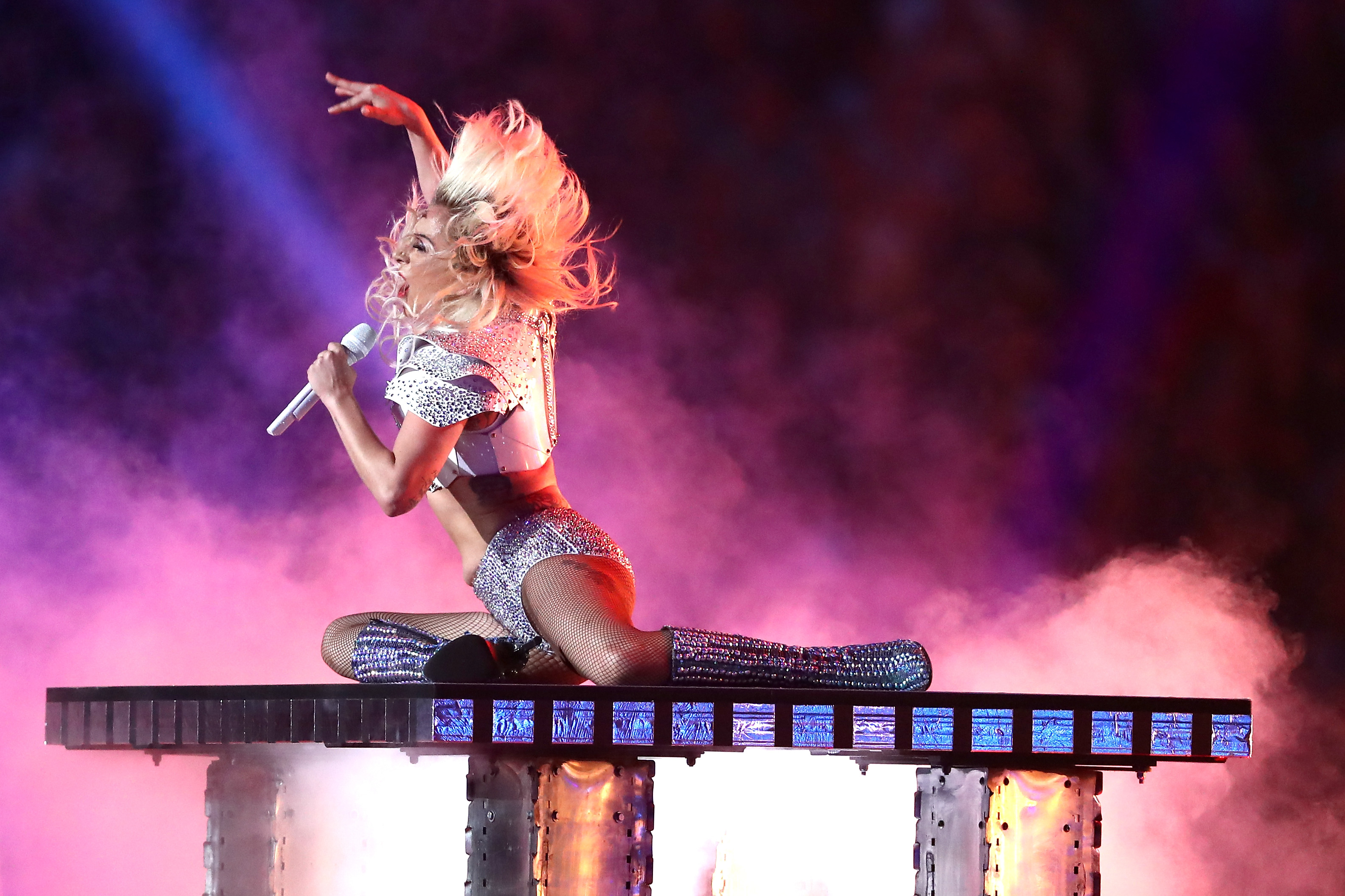 Lady Gaga Super Bowl 2017 Halftime Show Performance Photos | Heavy.com