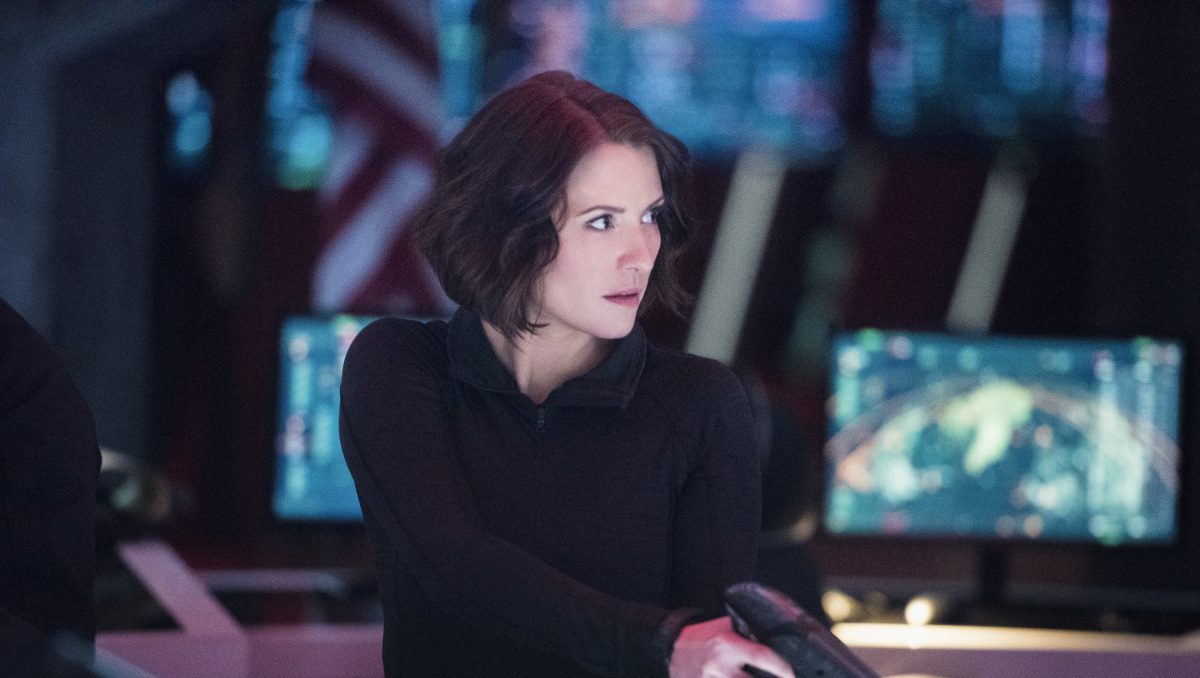 Chyler Leigh As Alex Danvers On ‘supergirl 5 Fast Facts 9021