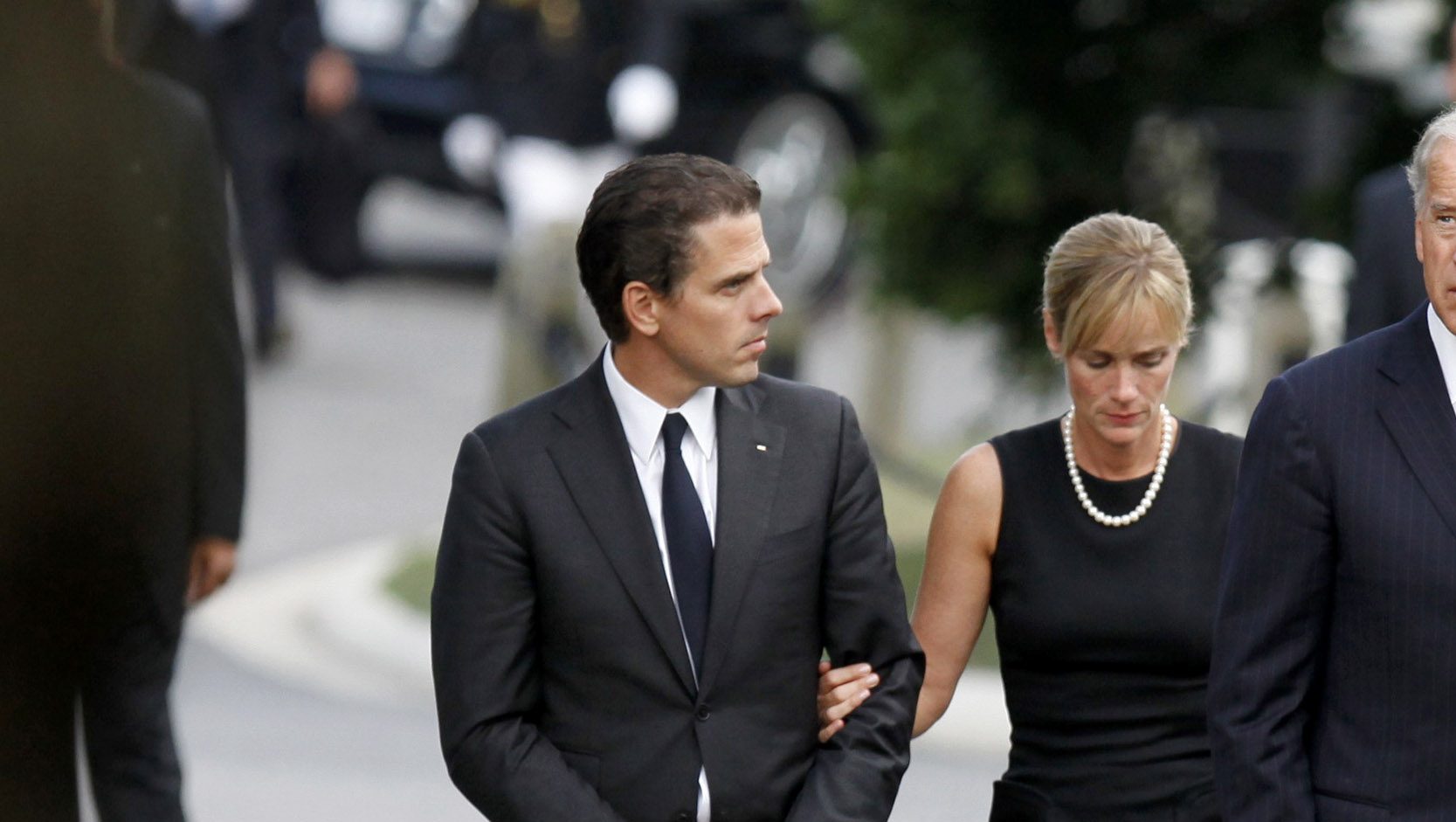 Hunter Biden Wife And Girlfriend List Hes Newly Married 0753