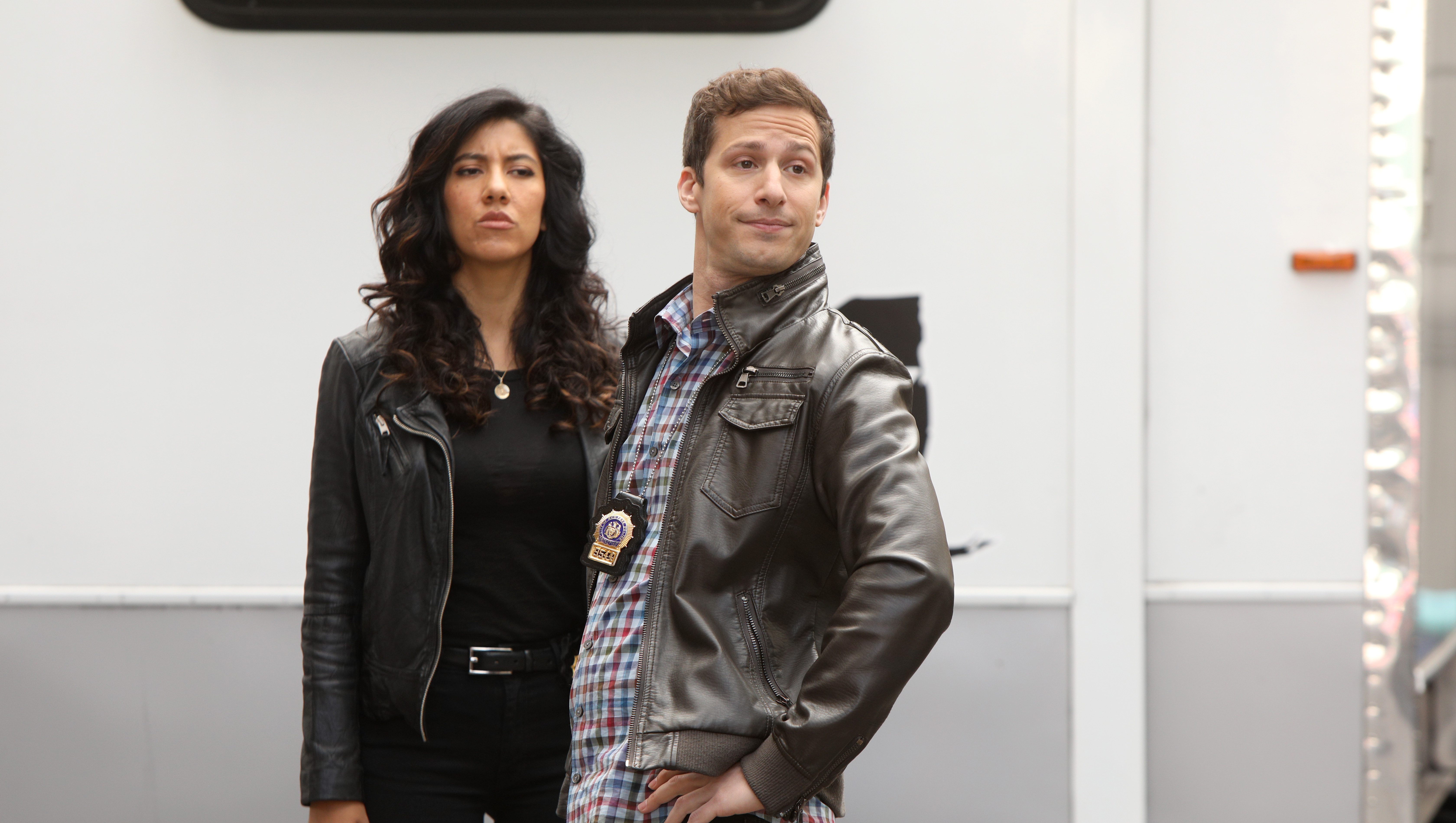 Brooklyn nine nine season hot sale 2 episode 1 putlockers