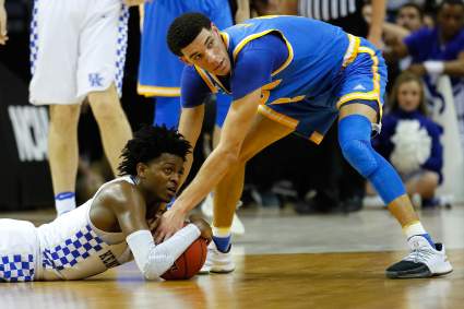 Lonzo Ball vs. De’Aaron Fox: 5 Fast Facts You Need to Know