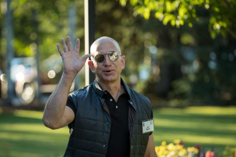 Jeff Bezos net worth, Jeff Bezos salary, Jeff Bezos amazon, Jeff Bezos house