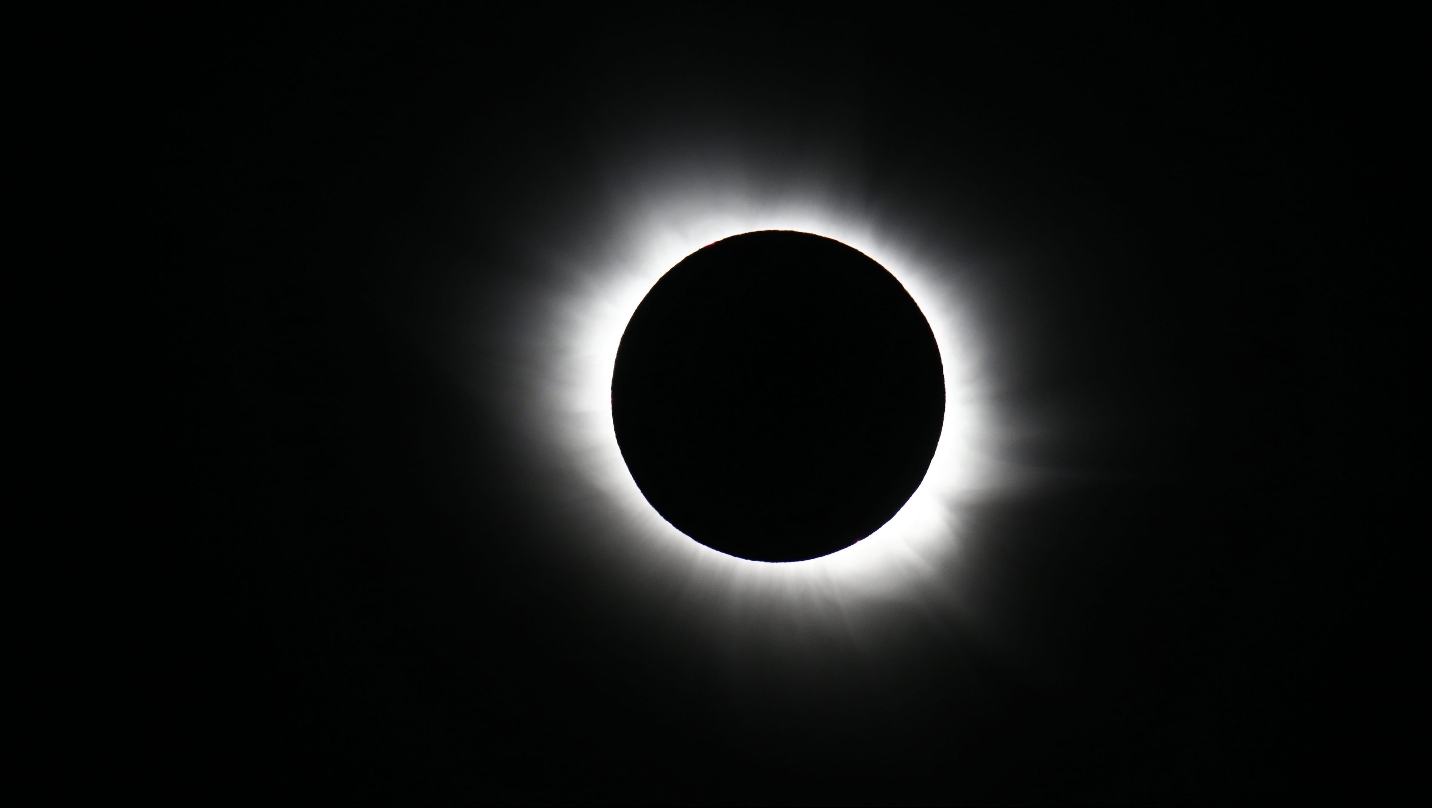 Solar Eclipse & Pregnancy Is It Safe For Pregnant Women?