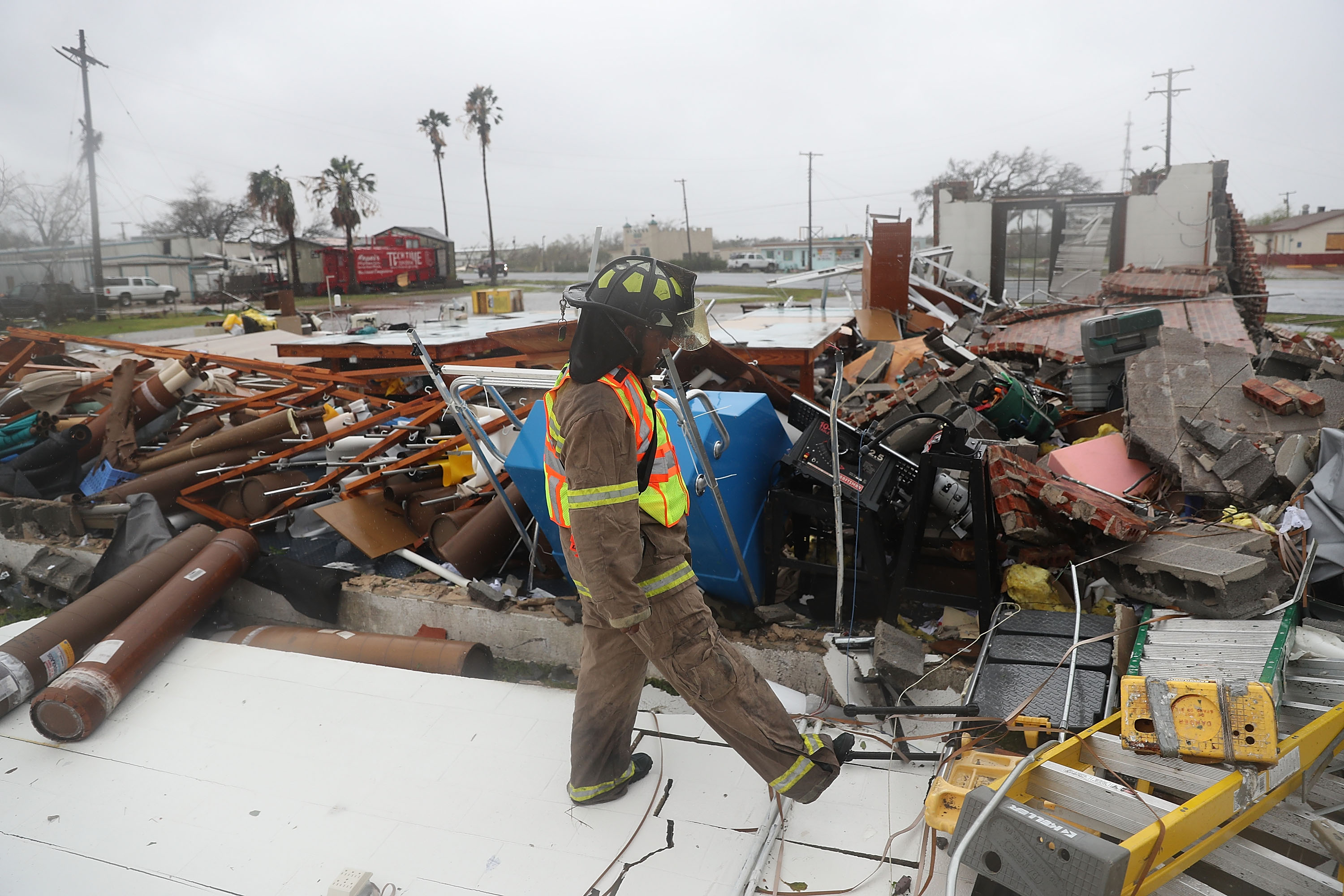 Hurricane Harvey Photos: Pictures Of Storm, Damage, Flooding | Heavy.com