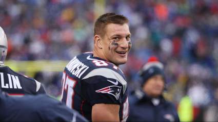 Rob Gronkowski Talks Emojis & New Taylor Swift With The Checkdown
