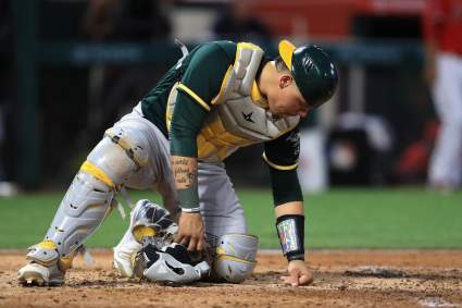 A’s Maxwell Becomes First MLB Player to Kneel for National Anthem