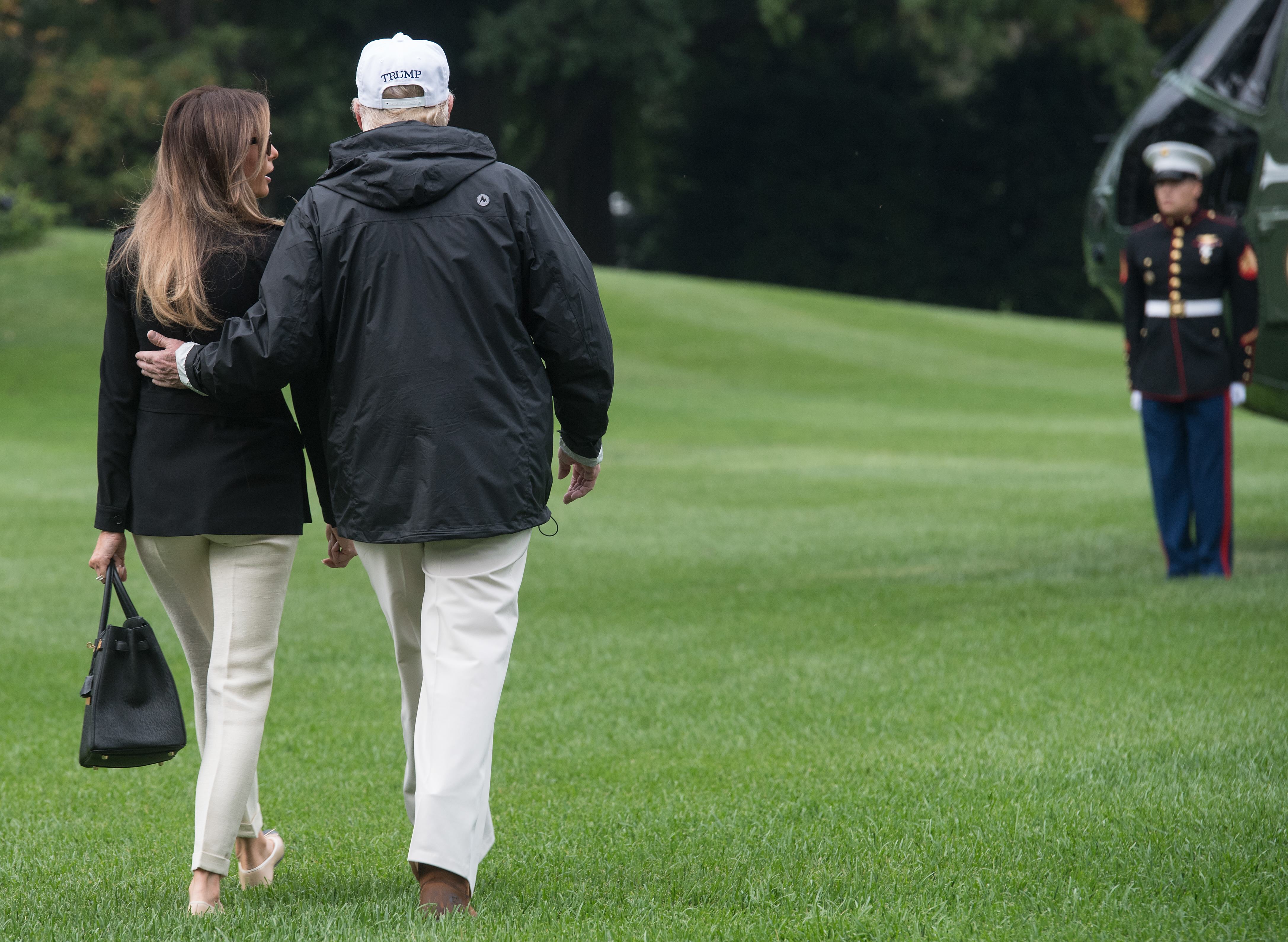 PHOTOS Melania Trump Arrives in Florida