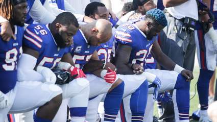 #BoycottNFL: 10 Ways People Are Opposing ‘Take a Knee’ Controversy
