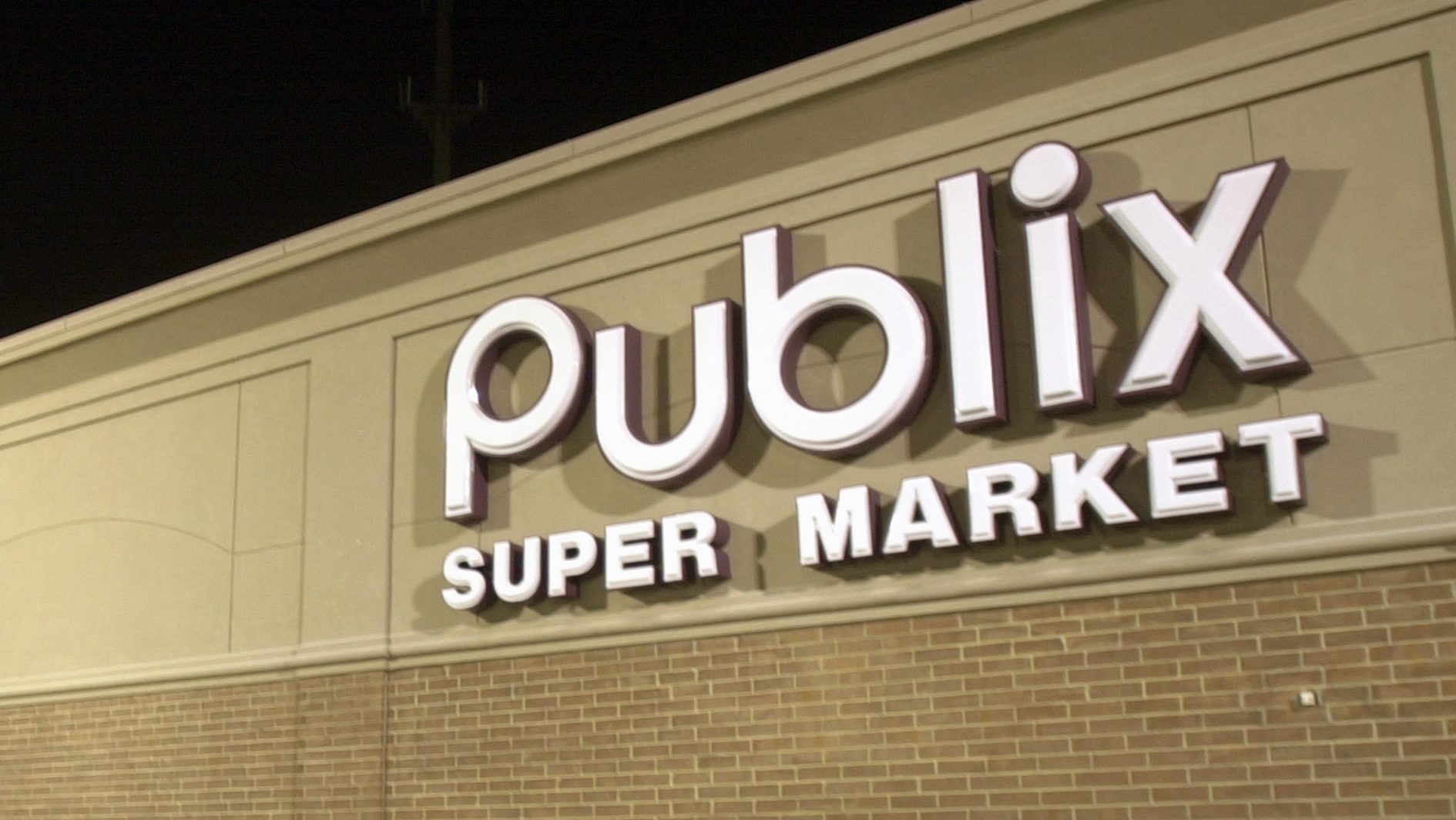 Is Publix Open on Labor Day Monday 2019?
