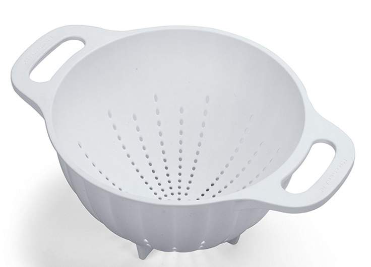 10 Best Colanders: Compare, Buy & Save (2019) | Heavy.com