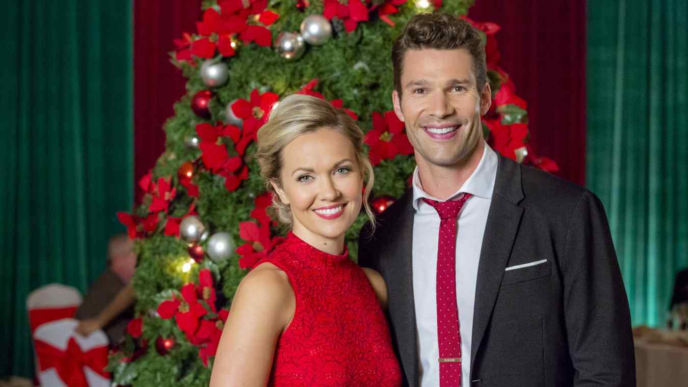 Hallmark’s With Love, Christmas: Cast, Discussion, Photos | Heavy.com