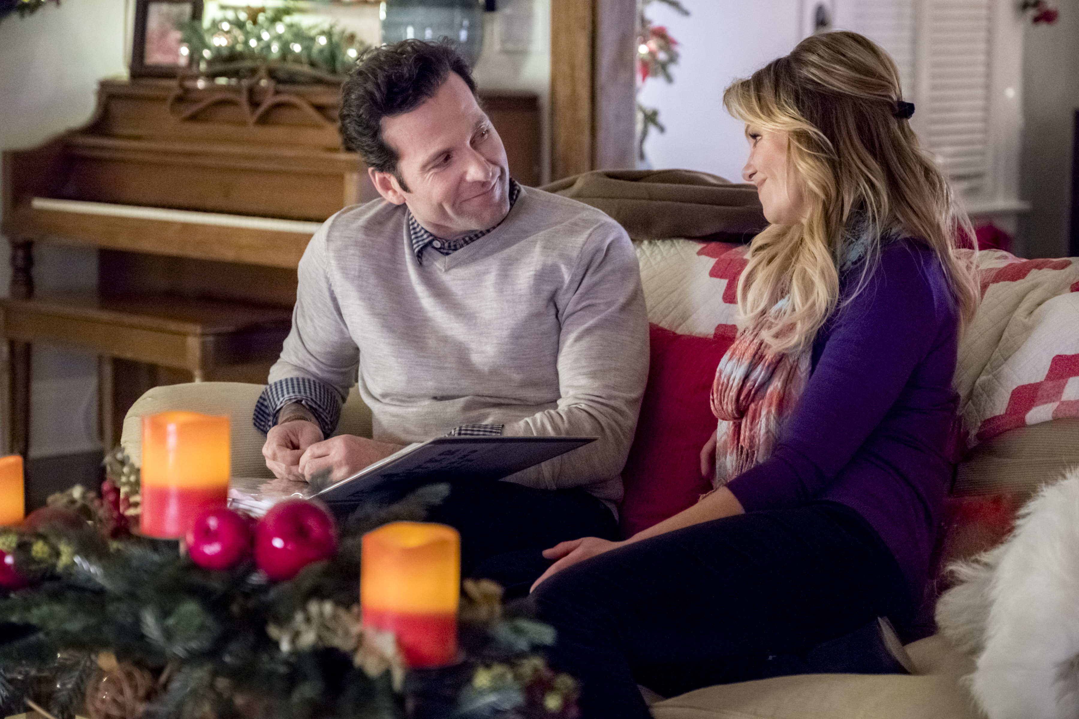 Hallmark’s ‘Switched for Christmas’ Time, Cast, & Photos