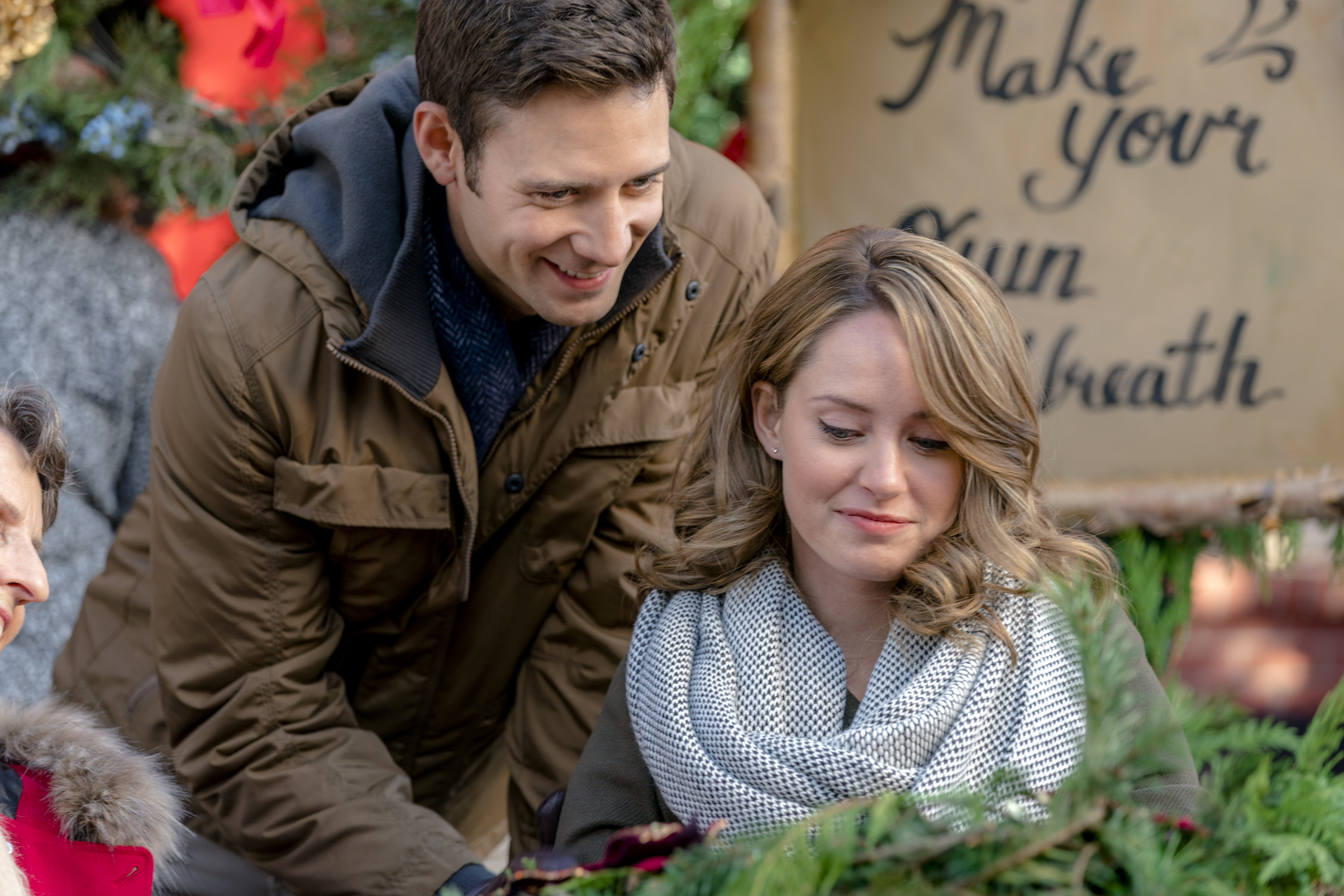 Hallmark’s ‘The Christmas Cottage’ Time, Cast, & Photos