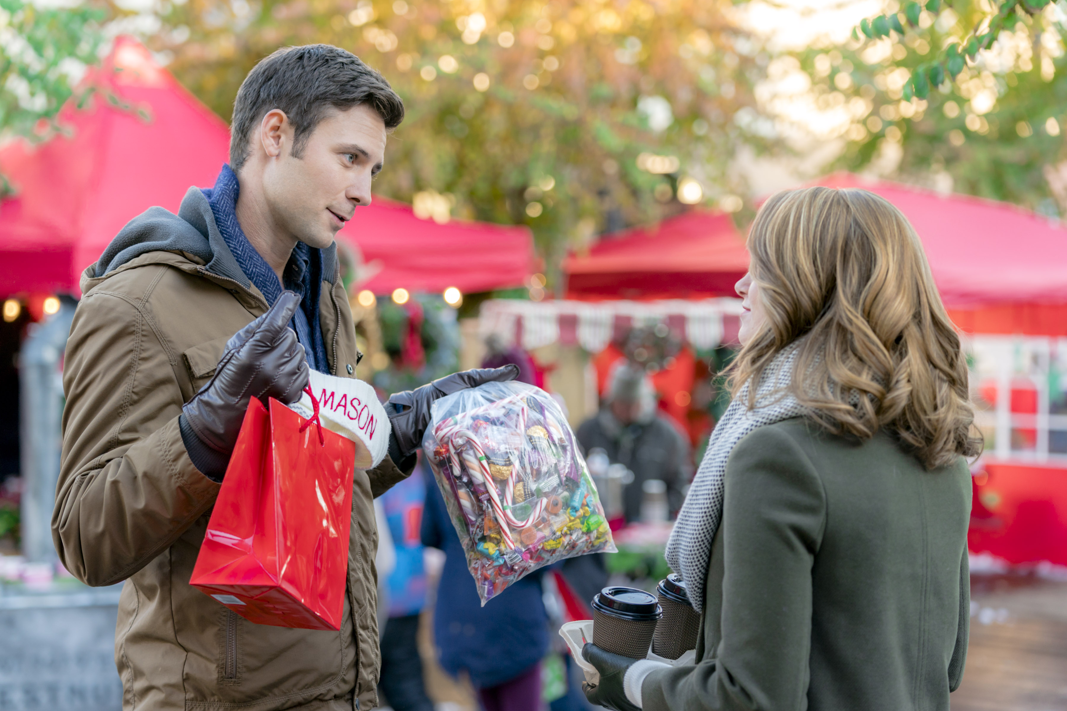 Hallmark’s ‘The Christmas Cottage’ Time, Cast, & Photos