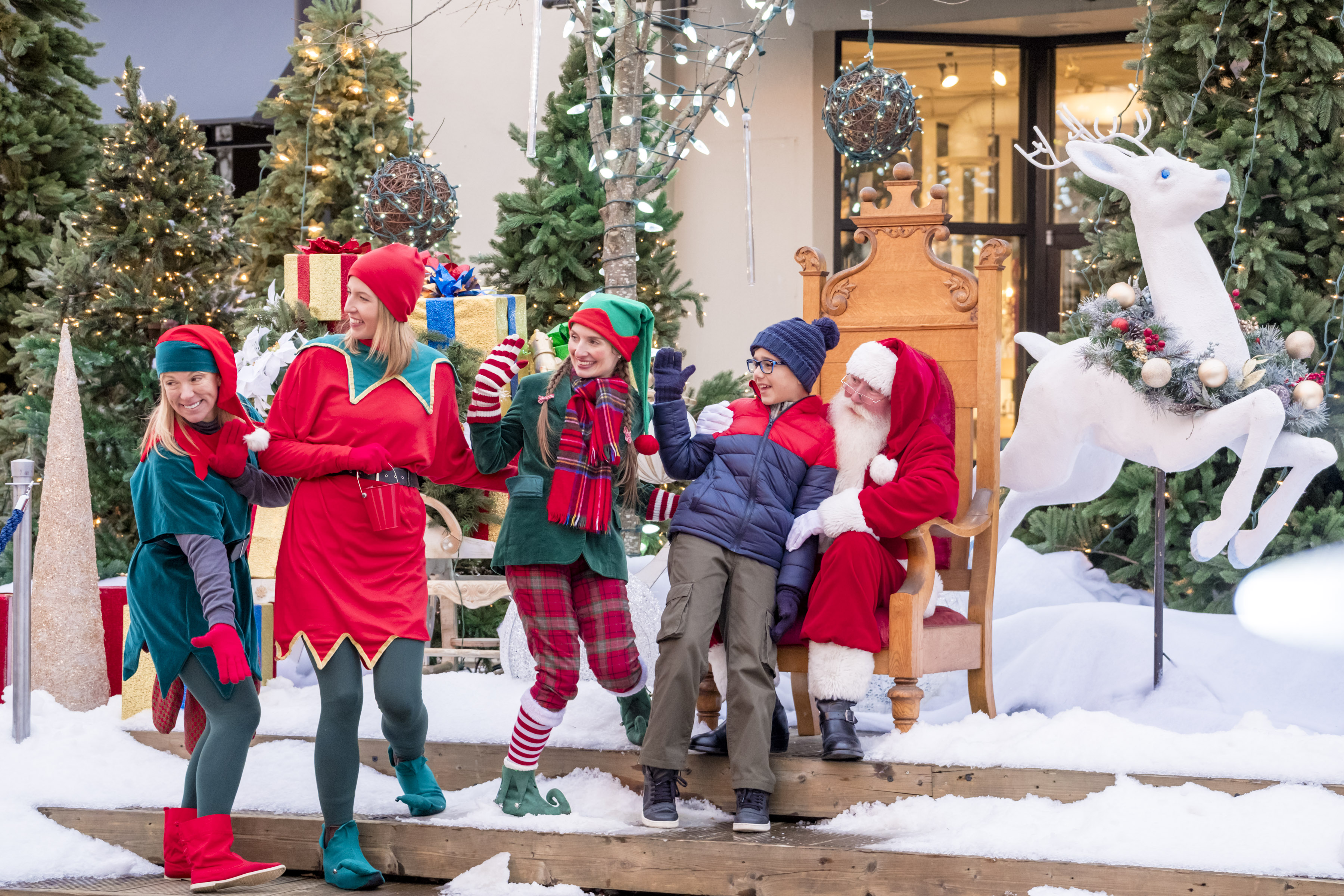 Maggie’s Christmas Miracle Time, Cast & Photos