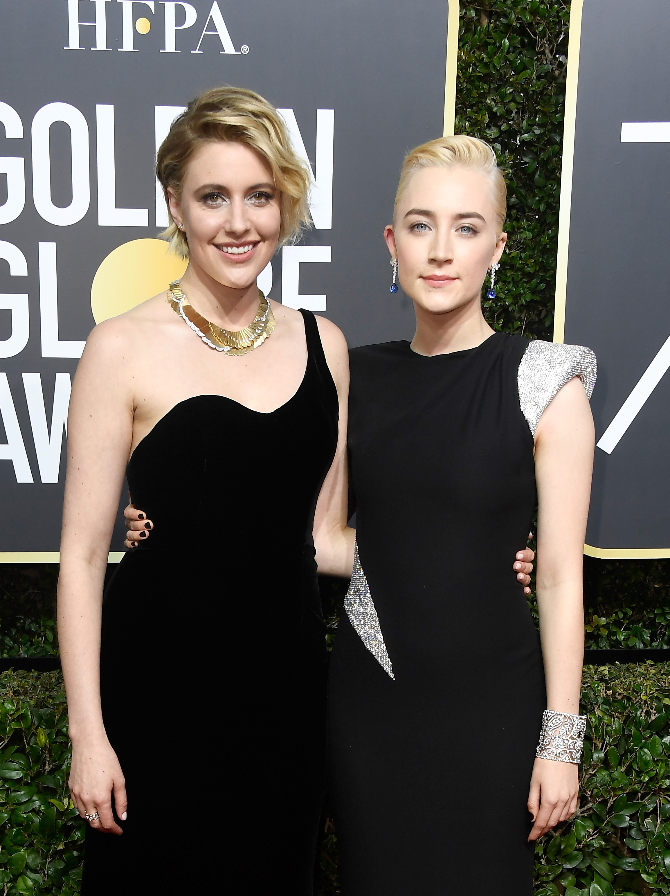 Golden Globes 2018 Protest, Stars Wearing Black At Golden Globes, Who Wore Black On Golden Globes Red Carpet, Actresses Wearing Black To Golden Globe Awards
