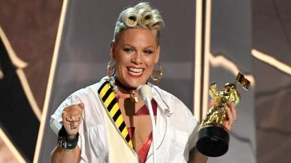 Pink’s Voice Suffers from the Flu as Tonight’s National Anthem Singer