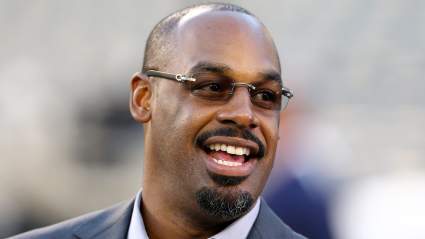 Philadelphia Eagles Legend Appears on Magazine Cover, Twitter Drama Proceeds