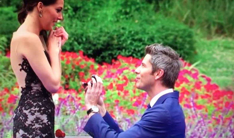 Becca Kufrin And Arie Luyendyk Jr, The Bachelor 2018 Finale, Who Is Arie Luyendyk Engaged To