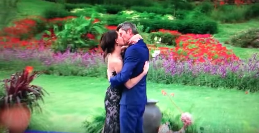 Becca Kufrin and Arie Luyendyk Jr, Arie Luyendyk Proposal, The Bachelor 2018 Finale