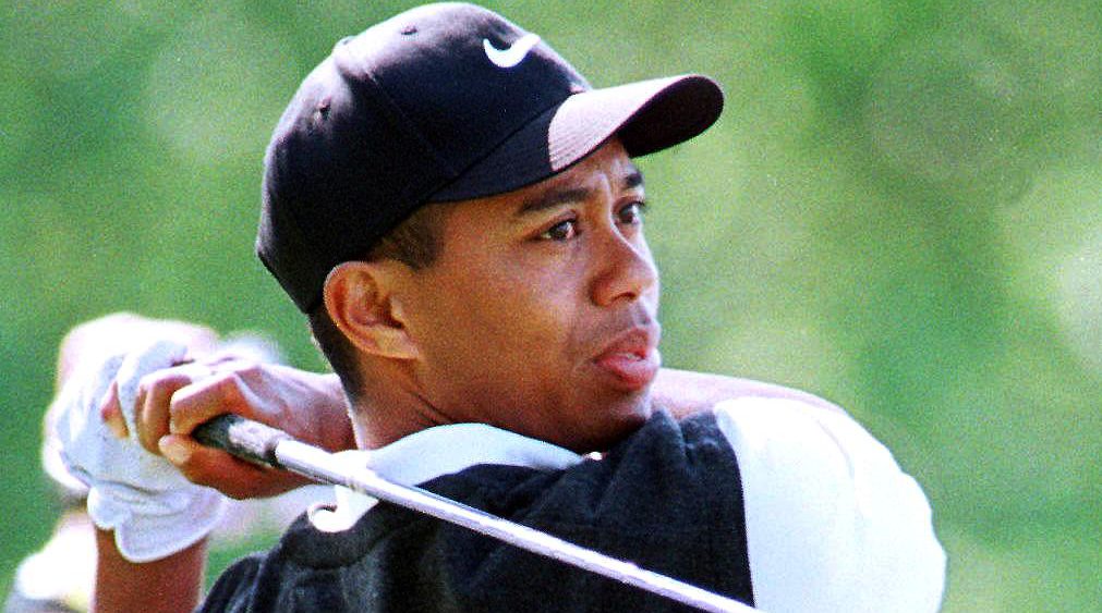 tiger woods tee time 2nd round