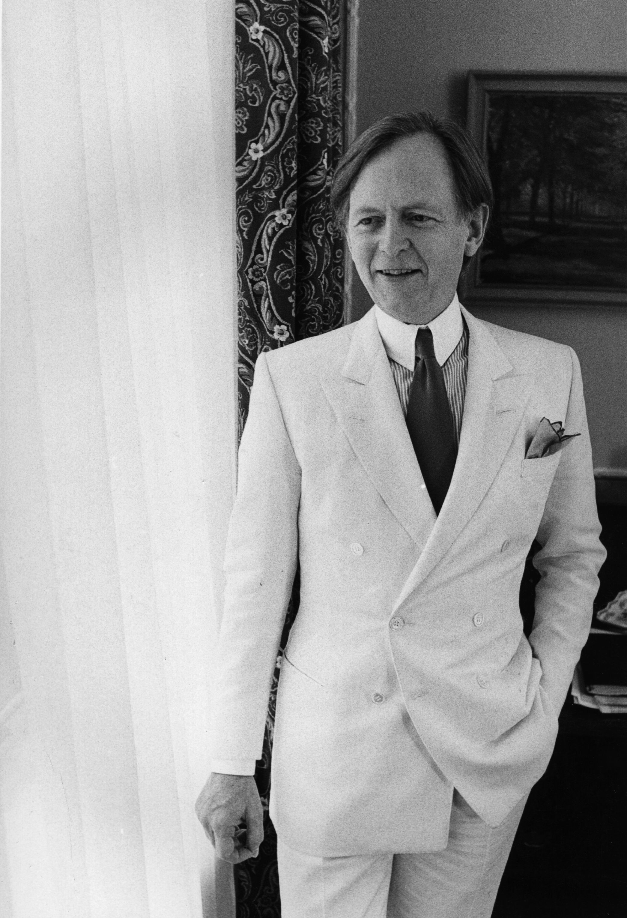 Tom Wolfe Net Worth Fast Facts You Need To Know Heavy Com