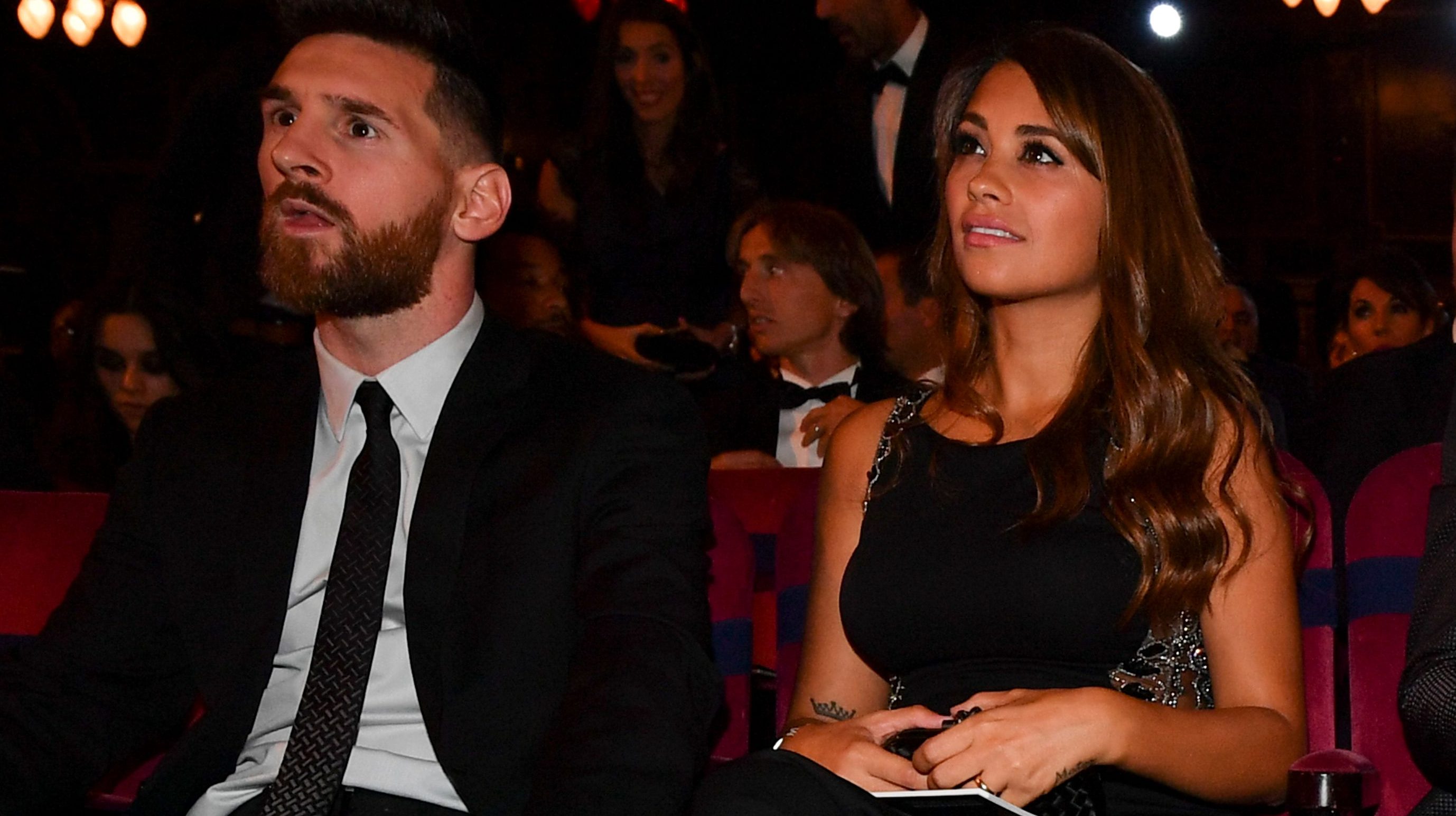 biography of messi and his wife