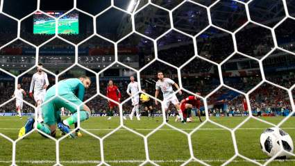 WATCH: David De Gea Mistake Leads to Ronaldo Goal
