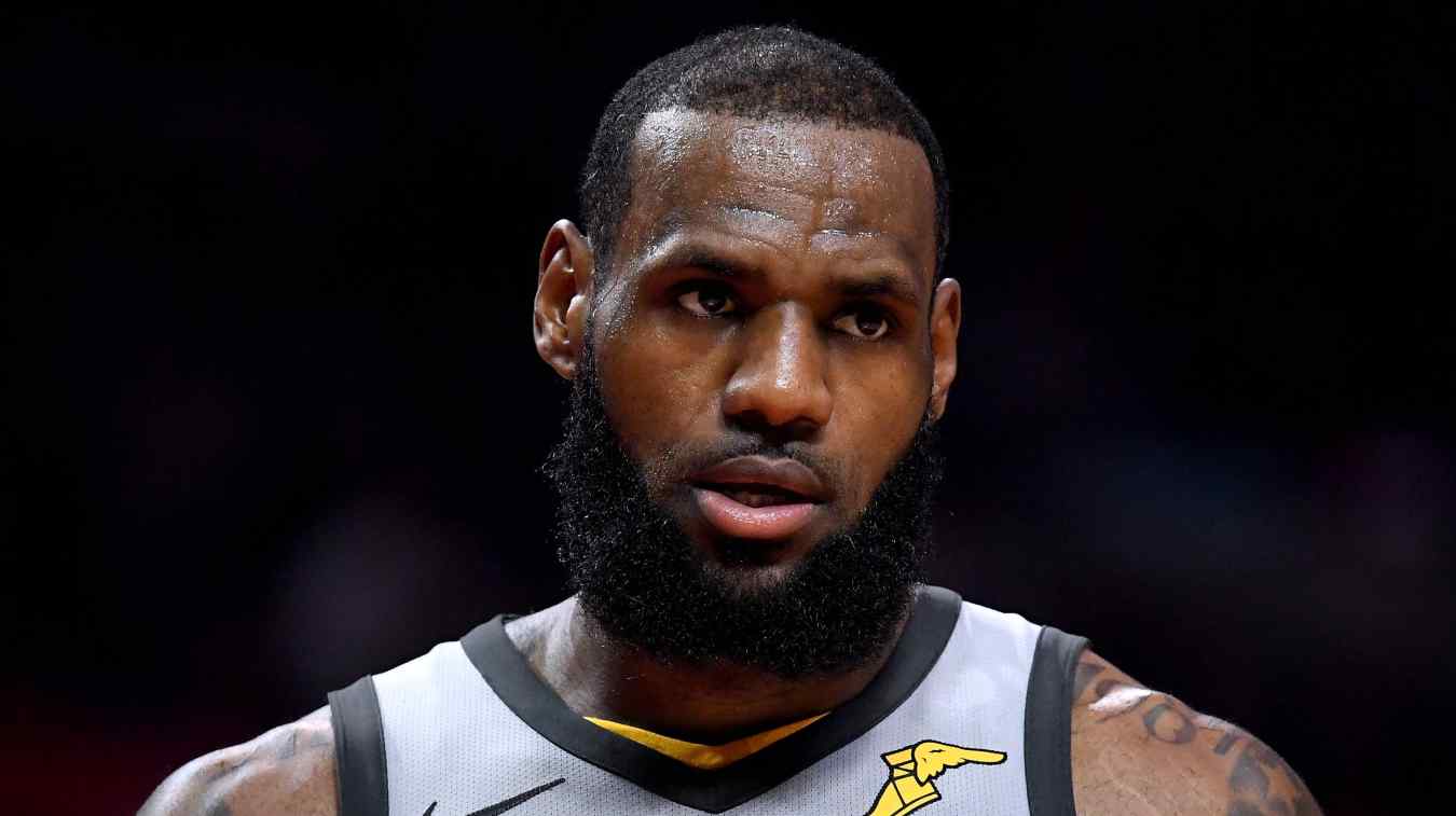 LeBron James Free Agency Odds Lakers Top List of Teams