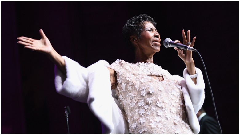 Prominente zollen Aretha Franklin Tribut