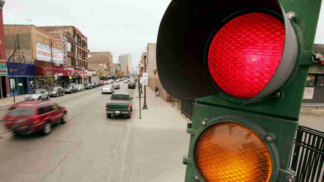 red-light-traffic-cameras-don-t-make-streets-safer-study-heavy