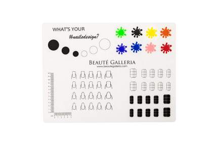 Silicone mat for nails with swatches and guides