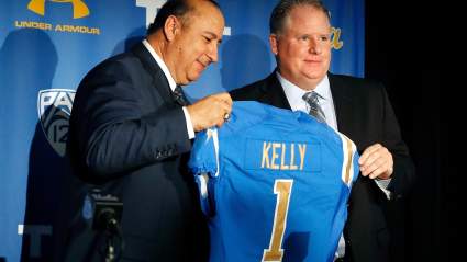 How to Watch UCLA Football Games Online Without Cable [2018]