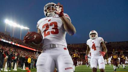 How to Watch Wisconsin Football Online Without Cable [2018]