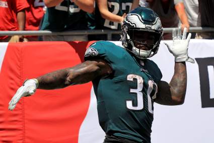 Corey Clement Fantasy: Should You Start or Sit the Eagles RB in Week 3?