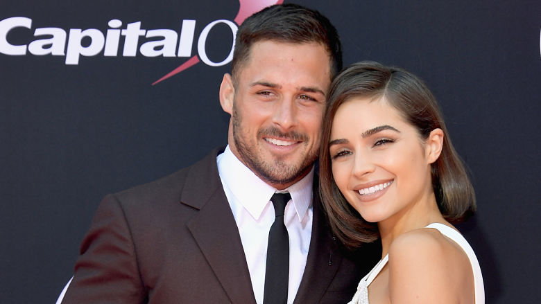 Olivia Culpo & Danny Amendola Show Off Abs in Fun Contest | Heavy.com