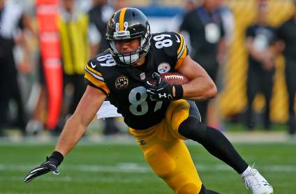 Vance McDonald Fantasy Football: Is the Steelers Tight End Worth Adding?