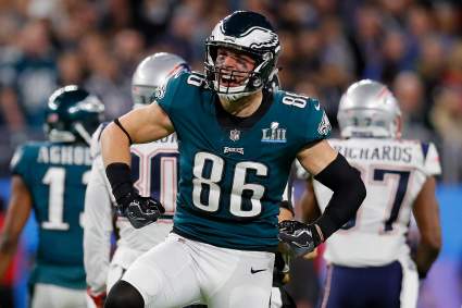 ‘Great Chance’: Eagles Insider Provides Zach Ertz Update