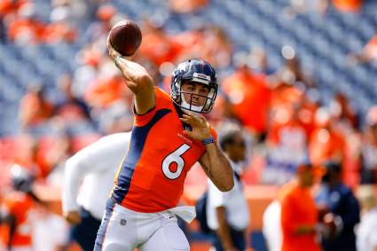 Chad Kelly Cheered by Broncos Fans After Coming in for Case Keenum
