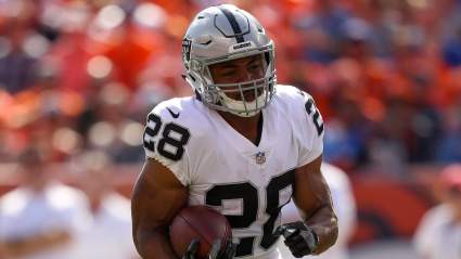 Doug Martin & Jalen Richard Fantasy: Which Raiders RB Should You Own After Lynch Injury?