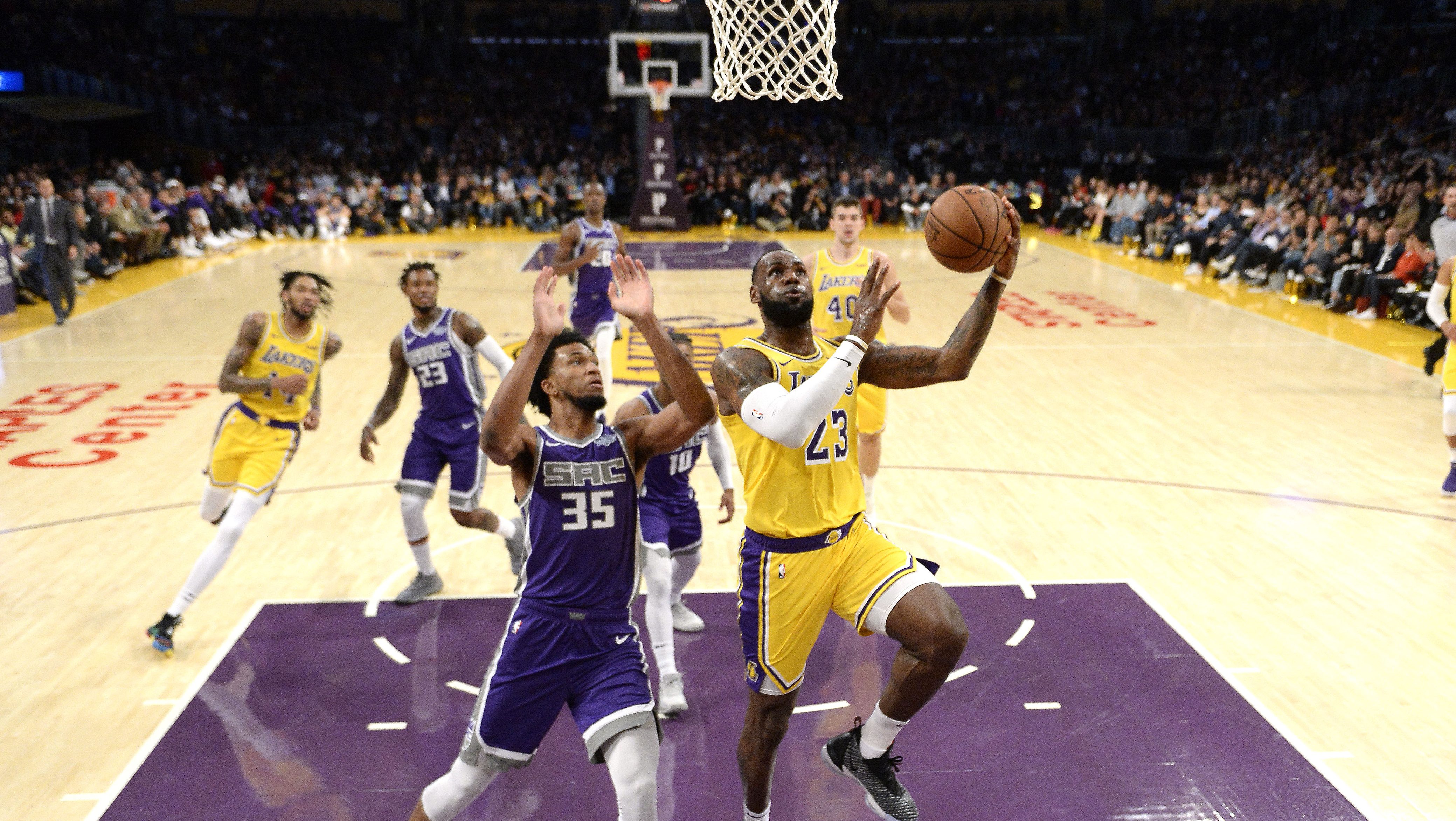 Watch The Lakers Get Their First Preseason Win Against The Kings