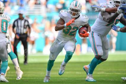 Kenyan Drake Fantasy: Should You Start or Sit the Dolphins RB in Week 8?